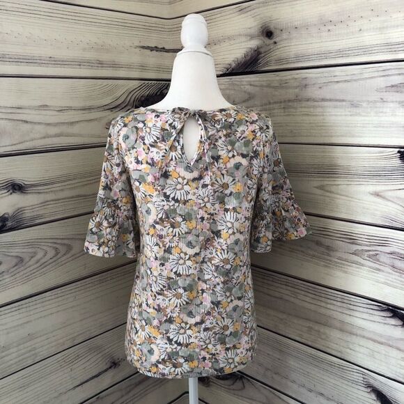 LC Lauren Conrad Daisy Floral Print Short Sleeve Keyhole Tie Back Top - Picture 4 of 7